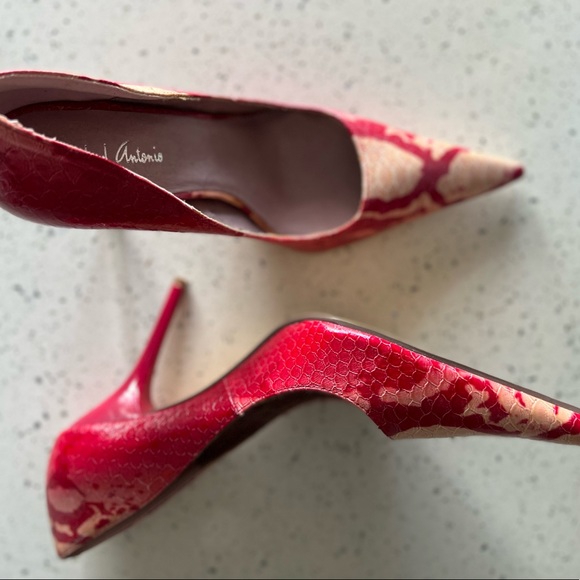 MICHAEL ANTONIO Snake Skin extra pointy toe stiletto - Picture 2 of 6